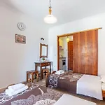 Apartment Mires House Side Ground Floor 3