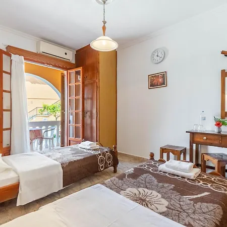 Apartment Mires House Side Ground Floor 3