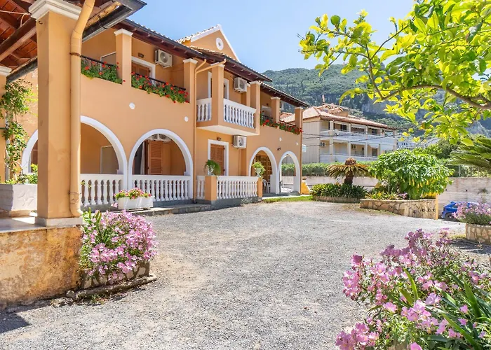 Mires House Side Ground Floor 3 Appartamento